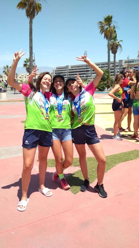 Saltoki Diquesí triunfa en los nacionales de Triatlón Sprint y Acuatlón